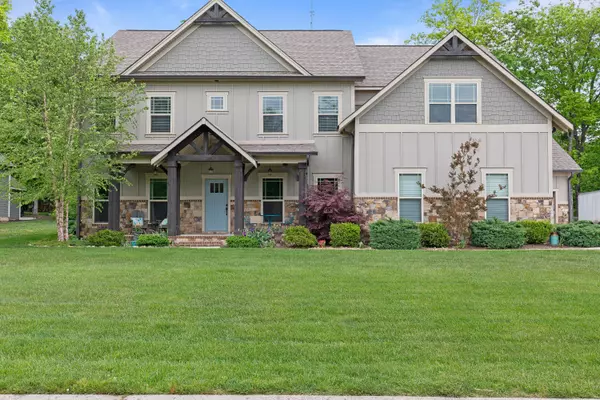 Signal Mountain, TN 37377,1416 Tuckahoe