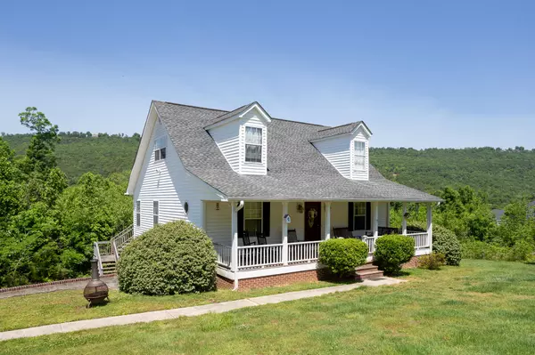 420 Meadowbrook LN, Trenton, GA 30752