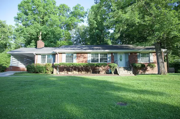 204 Arrow DR, Signal Mountain, TN 37377