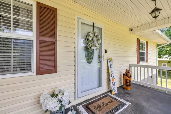 Whitwell, TN 37397,221 Elm ST