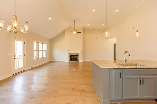 Signal Mountain, TN 37377,2404 Painter TRL
