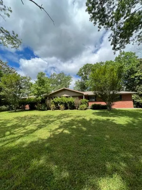 193 132 County, Athens, TN 37303