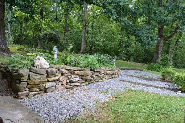 Whitwell, TN 37397,438 Dempsey RD