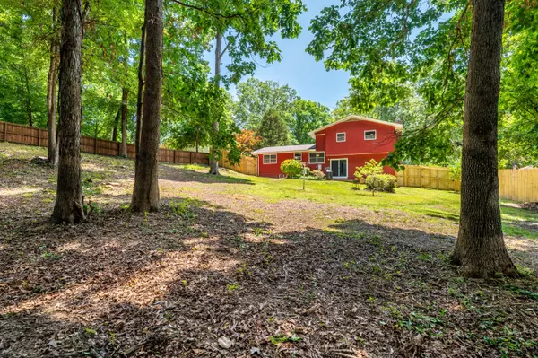 Hixson, TN 37343,7838 Huntington Forest DR