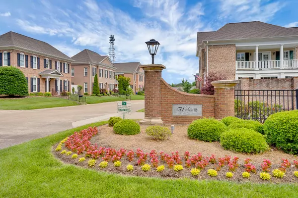 11 Oliver CT, Signal Mountain, TN 37377