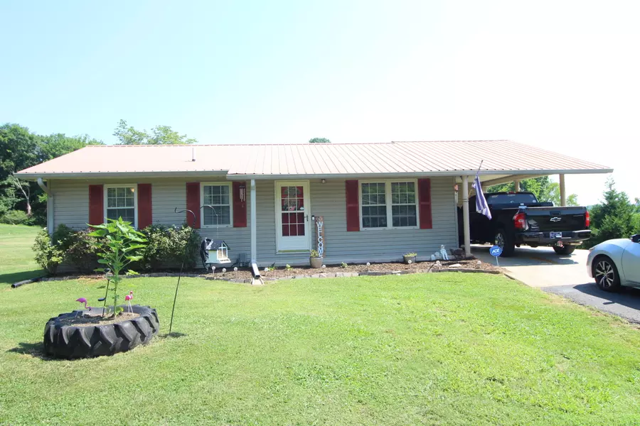 128 County Road 79, Riceville, TN 37370