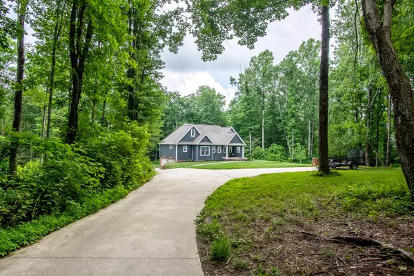 Signal Mountain, TN 37377,7004 Sawyer Pike