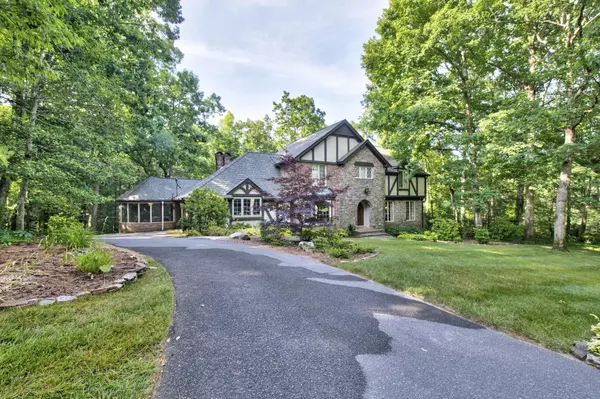 Signal Mountain, TN 37377,502 Fern TRL