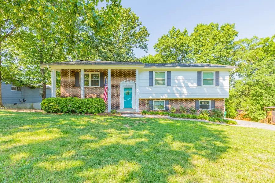 312 Hannah LN, Hixson, TN 37343