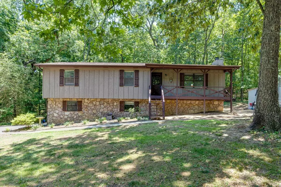 8828 Hidden Branches RD, Harrison, TN 37341