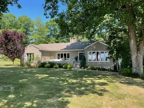 319 Palisades DR, Signal Mountain, TN 37377