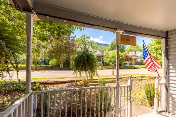 Chattanooga, TN 37409,4518 Saint Elmo AVE