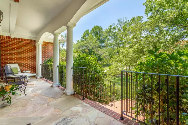 Signal Mountain, TN 37377,34 Mountain Orchard PATH