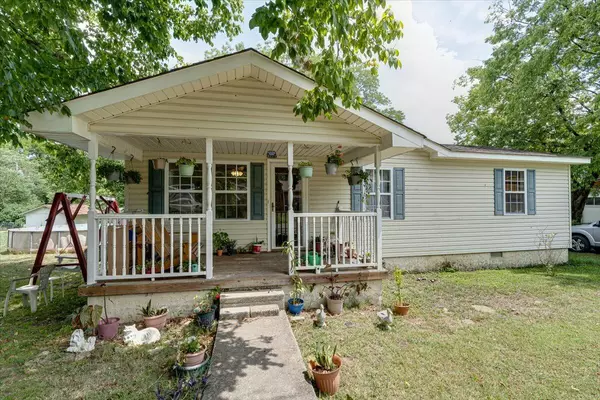 South Pittsburg, TN 37380,1309 Holly AVE