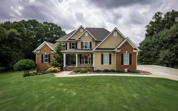 513 Ridge Pointe LN, Cohutta, GA 30710