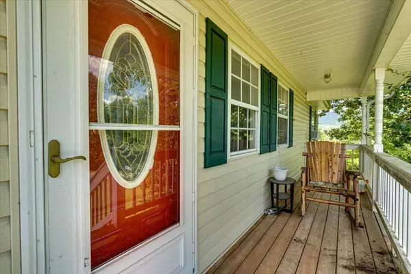 Whitwell, TN 37397,255 Fuzz Rollins RD