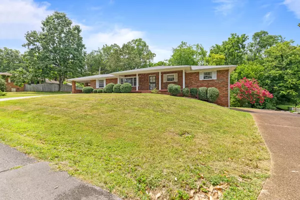 Chattanooga, TN 37421,1603 Mary Dupre DR