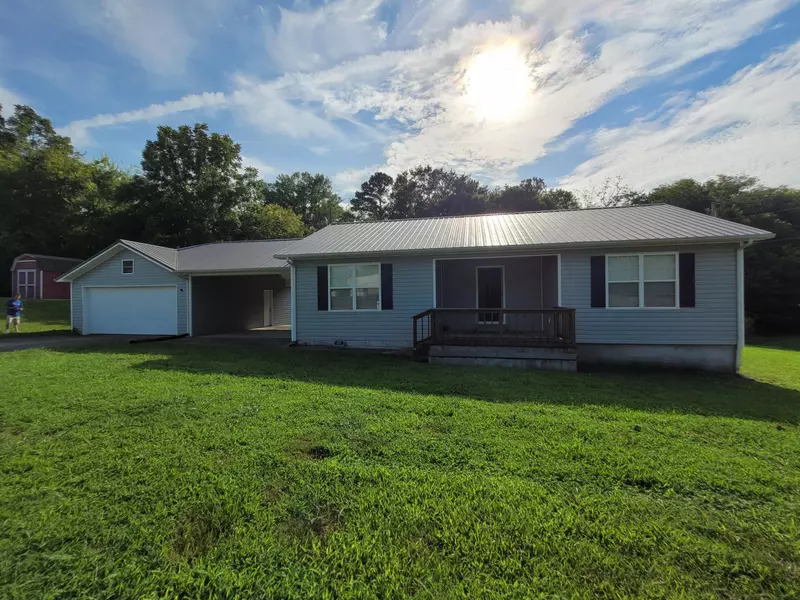 204 County Road 890, Etowah, TN 37331