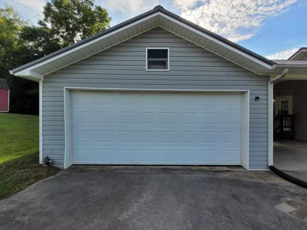 Etowah, TN 37331,204 County Road 890