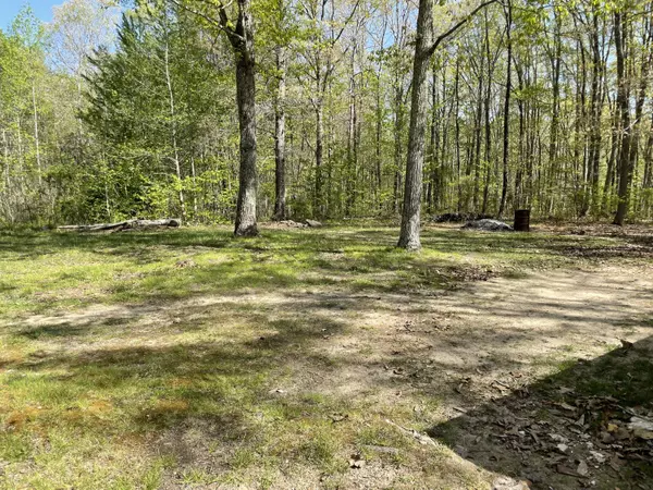 Signal Mountain, TN 37377,2104 Oak ST