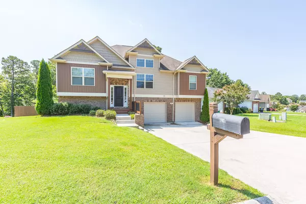 Ooltewah, TN 37363,6216 White Tail DR