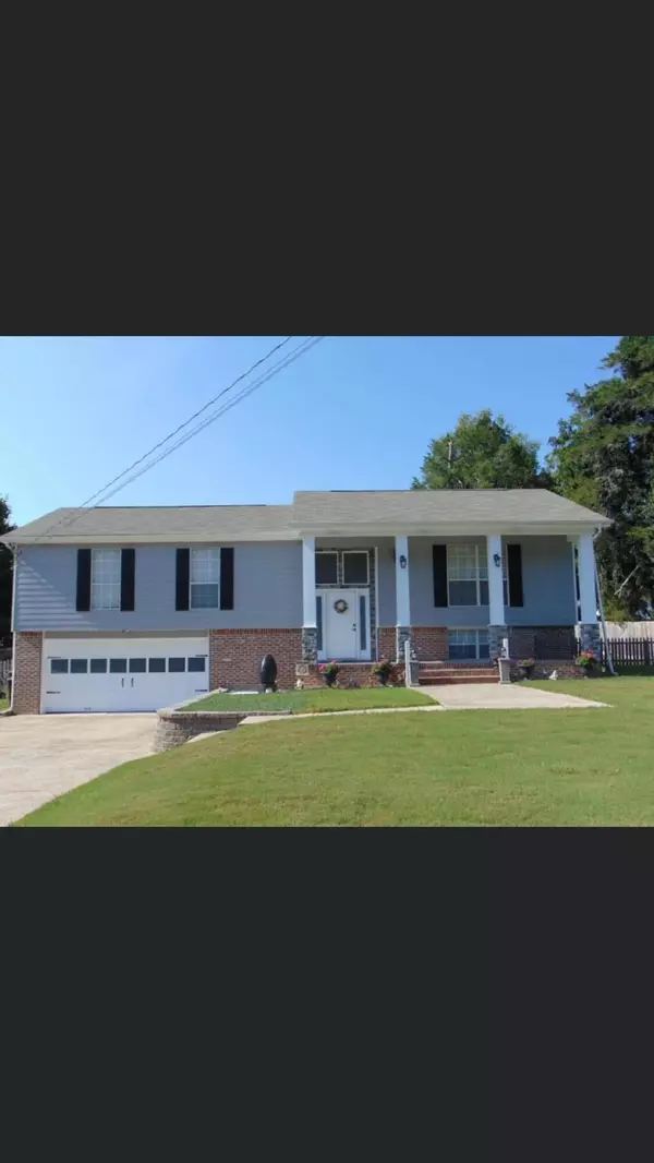 912 Brookrun Dr, Hixson, TN 37343