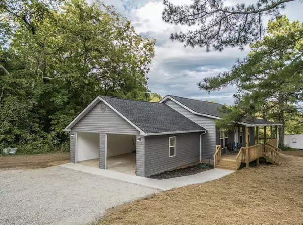Pikeville, TN 37367,338 Foothills RD