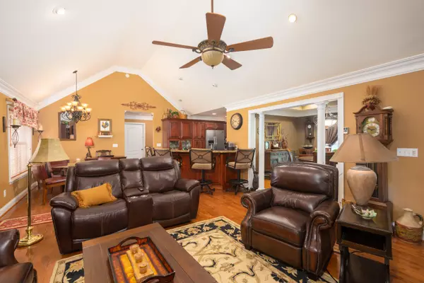 Dunlap, TN 37327,134 Blue Sewanee RD