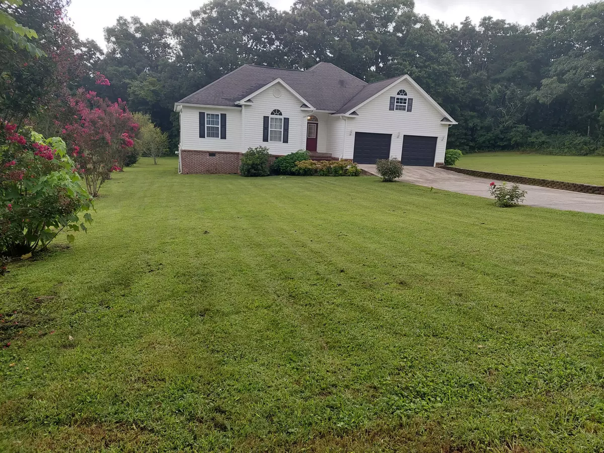 Signal Mountain, TN 37377,320 Miller RD