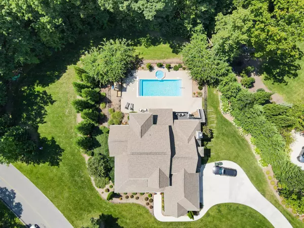 Signal Mountain, TN 37377,3381 Cloudcrest TRL