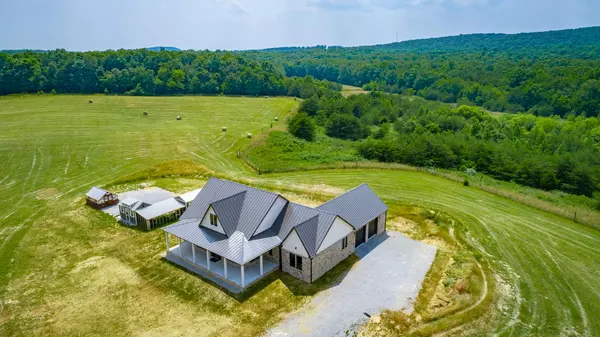 Pikeville, TN 37367,157 Halls Farm LN