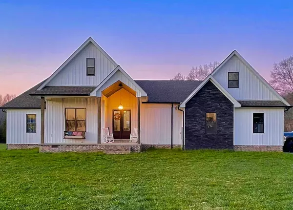 104 Cookston Cave RD, Whitwell, TN 37397