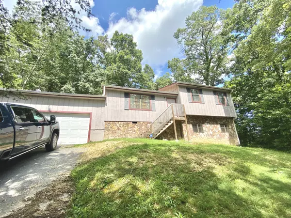 1315 Coffelt RD, Hixson, TN 37343