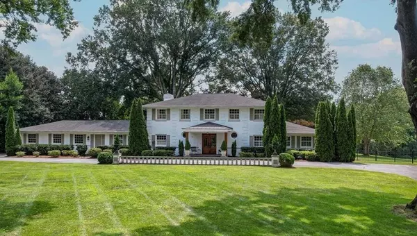 1 Rivervista DR, Chattanooga, TN 37405