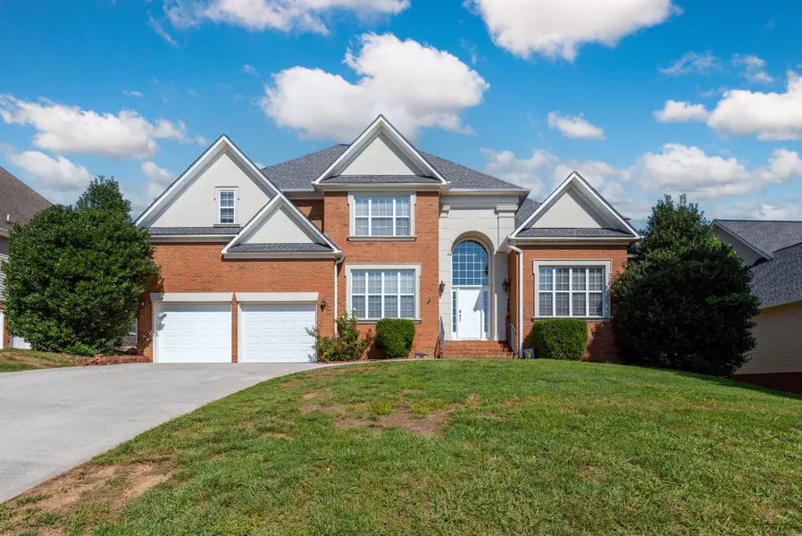 9669 Salisbury LN, Ooltewah, TN 37363