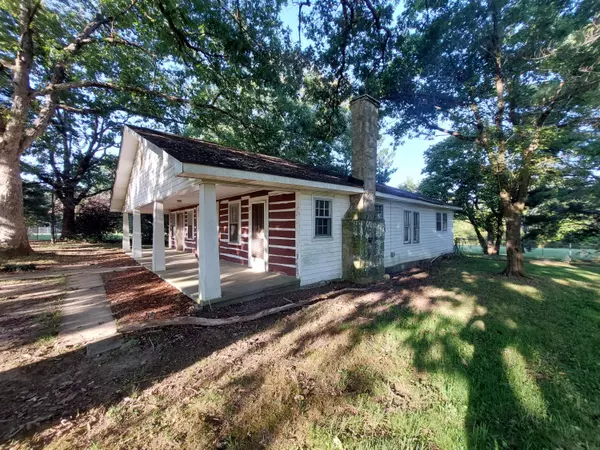 Signal Mountain, TN 37377,279 Miller RD