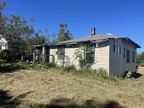 Pikeville, TN 37367,165 Railroad AVE