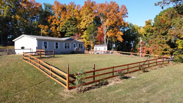 Ten Mile, TN 37880,136 Hillview RD