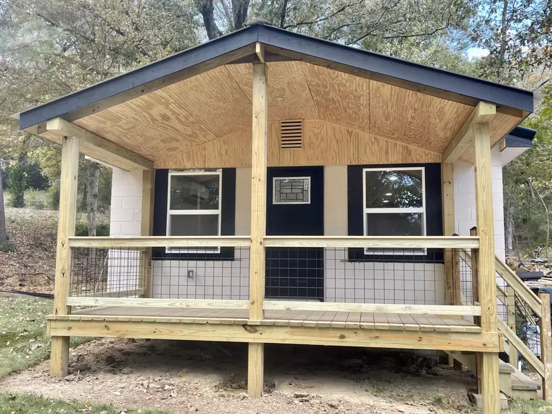 927 Back Penn RD, Summerville, GA 30747