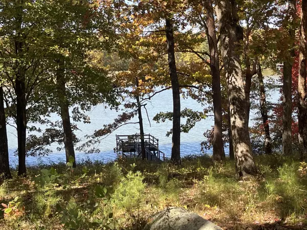 Pikeville, TN 37367,360 Lake View RD