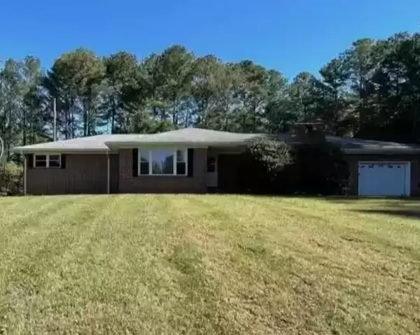 110 Pinecrest DR, Copperhill, TN 37317