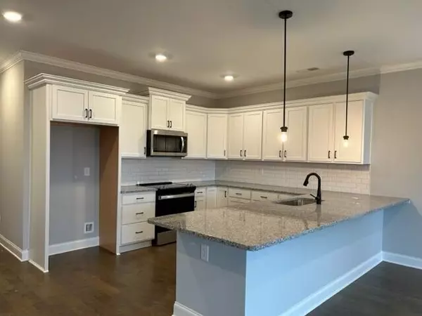 Hixson, TN 37343,6437 Serenade LN