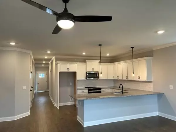 Hixson, TN 37343,6437 Serenade LN