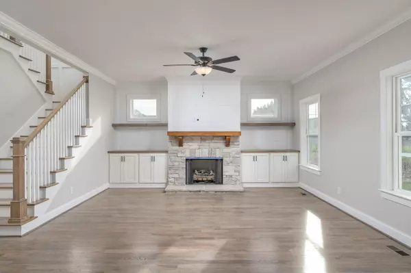 Cleveland, TN 37312,5009 Solar Lane LN