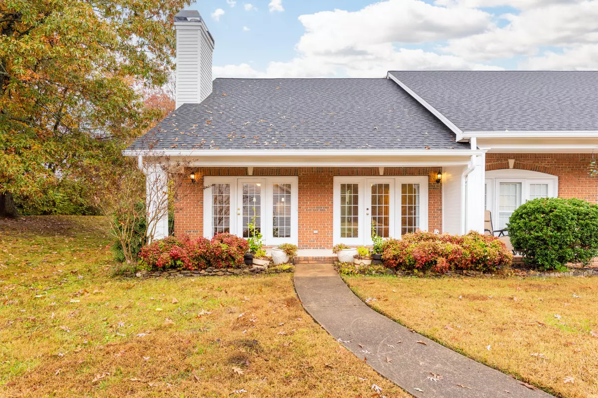 Chattanooga, TN 37415,4922 Dayton BLVD