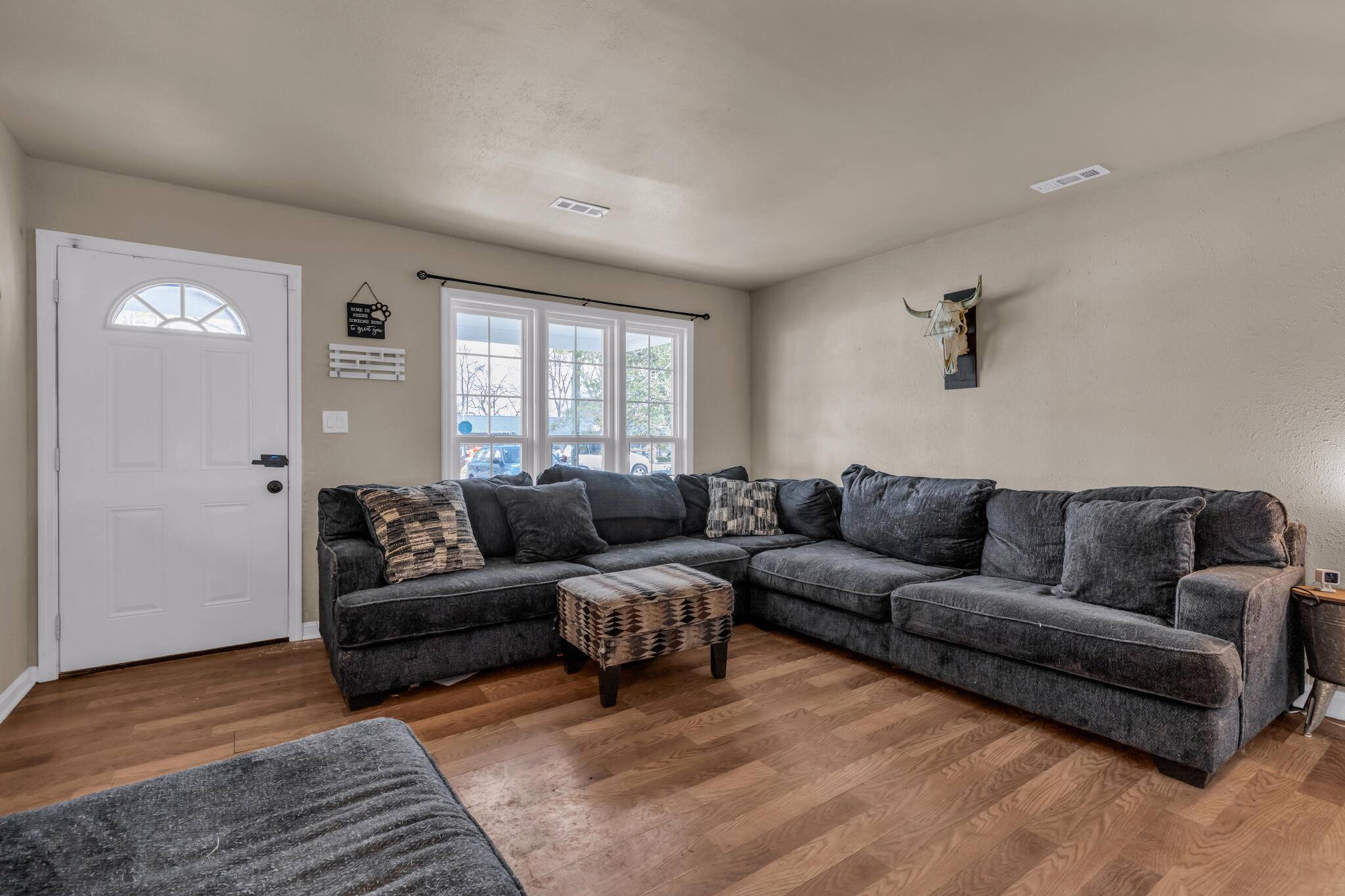 Fort Oglethorpe, GA 30742,208 Robert E Lee ST