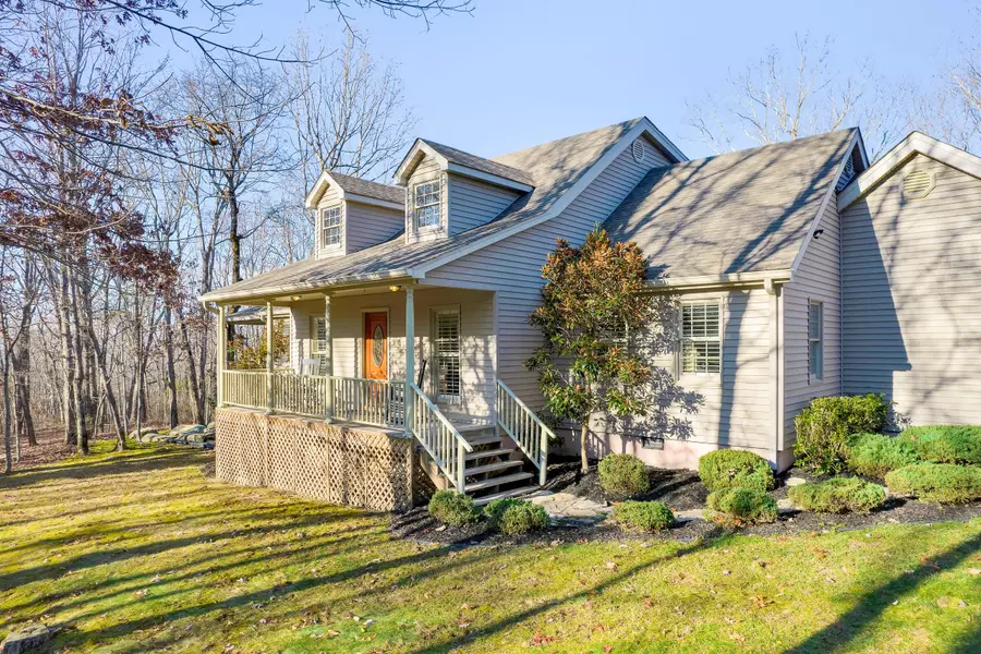454 Highlands DR, Cloudland, GA 30731