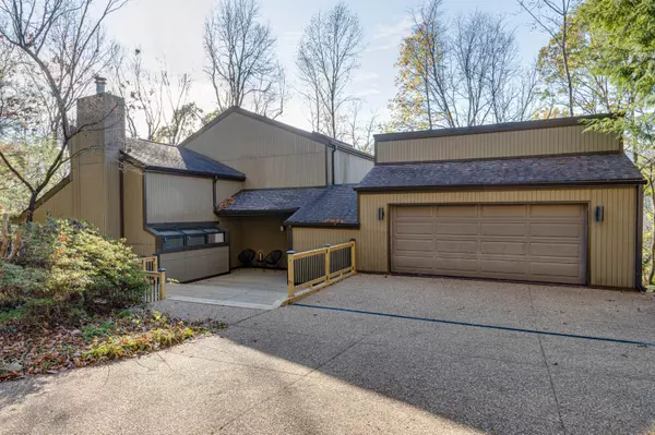 Dalton, GA 30720,207 Wildflower WAY