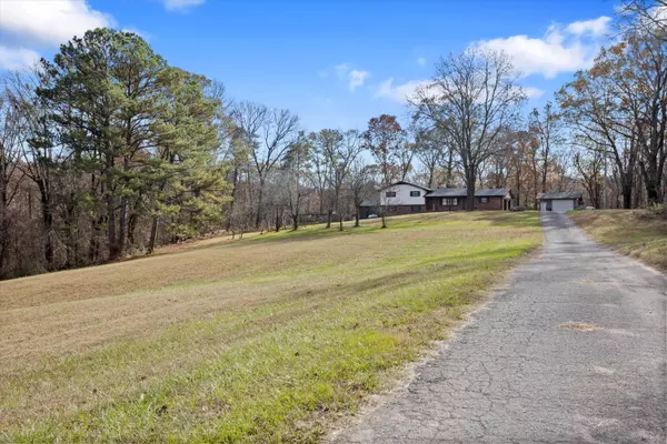 Rossville, GA 30741,720 Lawson LN