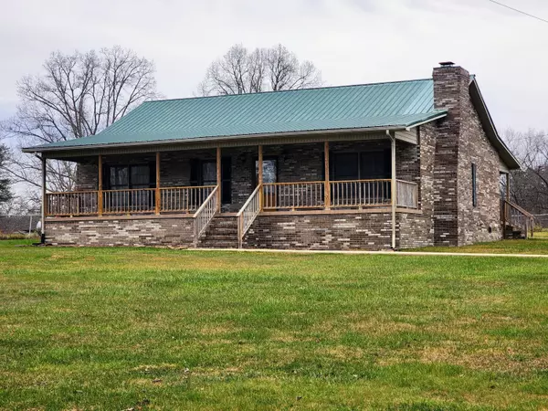 124 Layman RD, Palmer, TN 37365